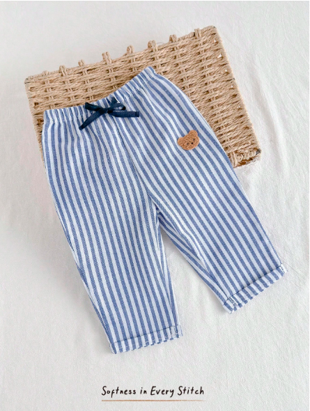 Talla: 2-3Y. Pantalón largo casual para bebé niño.