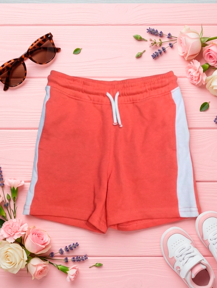 Talla: 3T. Short Casual Color Naranja